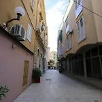Prokonzul 2BR apartment in old town