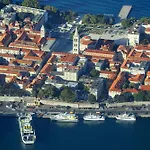 Prokonzul 2BR apartment in old town