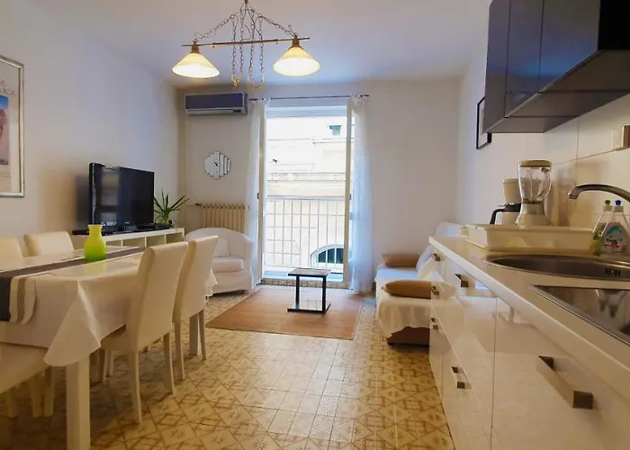 Prokonzul 2BR apartment in old town